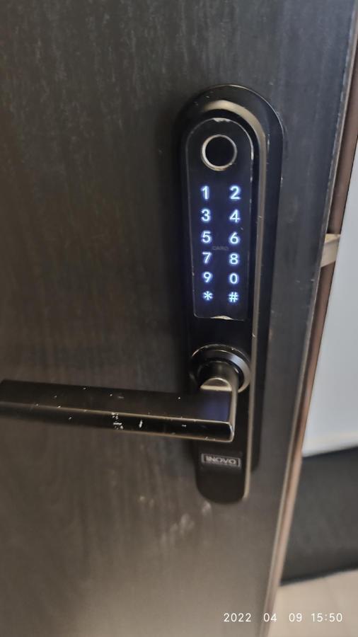 Happy Inn Egle, Self Check-In-24-7, A-C, Parking-In-The-Underground-Garage Vilnius Bagian luar foto